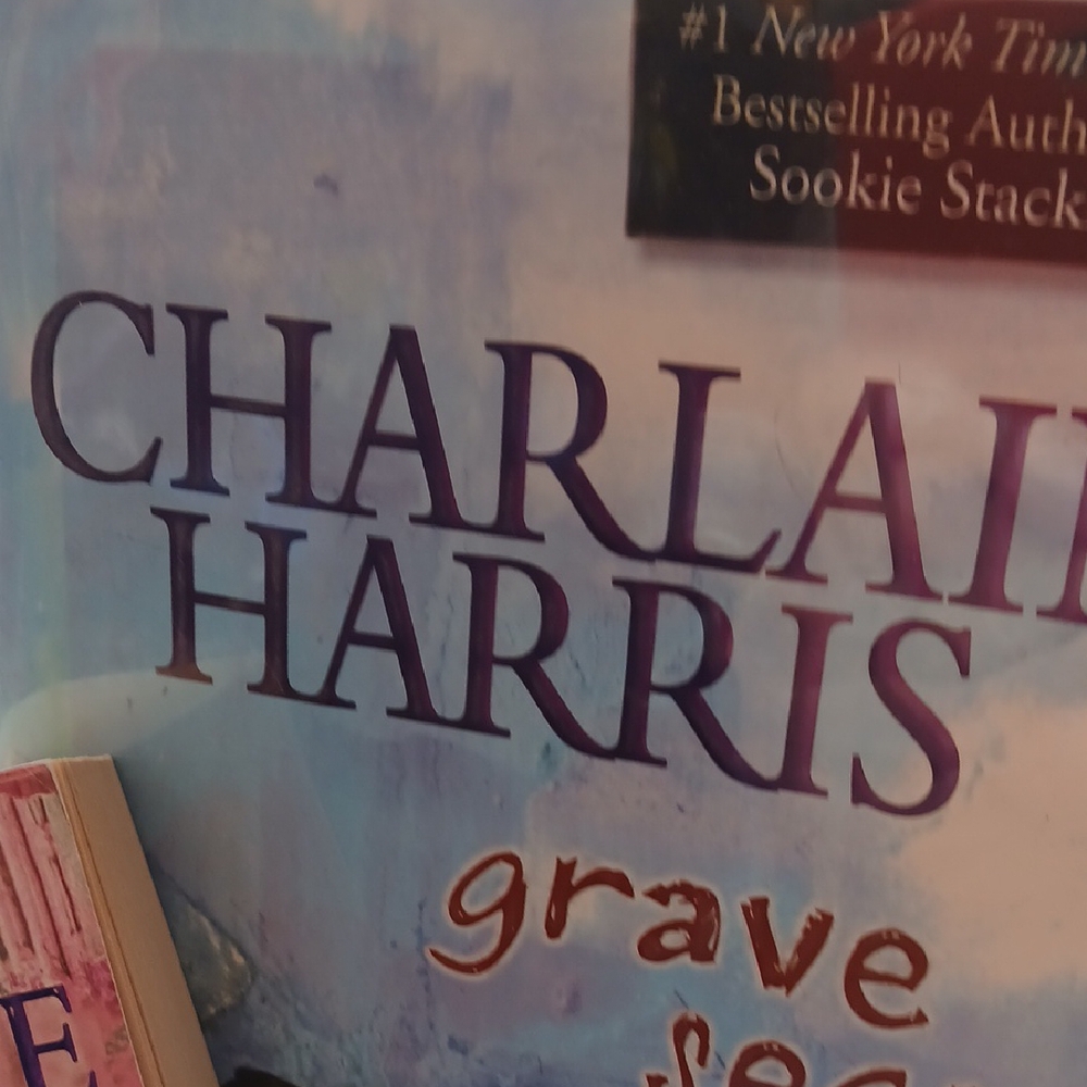 Charlaine Harris Book Set Vol 1-4 - Picture 2 of 9